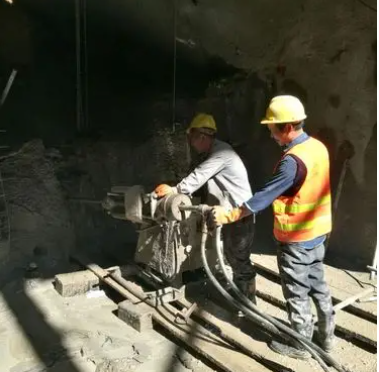 泽库水下抗分散灌浆料特点 水下不分散注浆料介绍