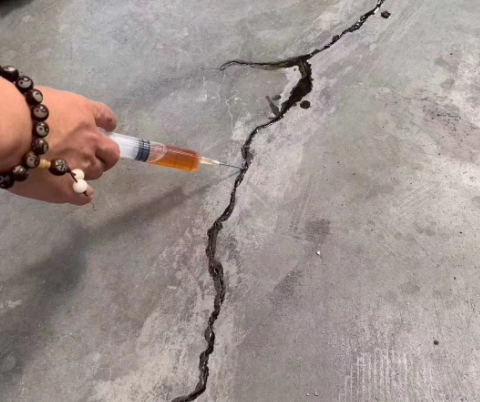 泽库混凝土裂缝修补技术详解​